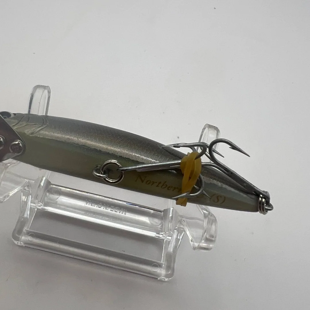 Wobler Skagit Designs Northern Jerk Bait 65F, ciemny z połyskiem — zdjęcie 4