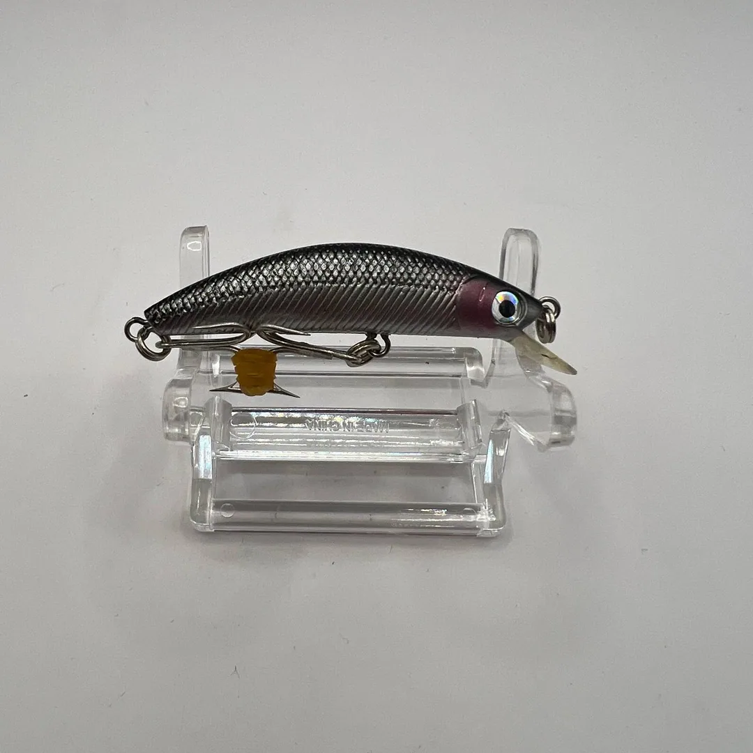Wobler Daiwa Dr Minnow, kolor ciemny — zdjęcie 2