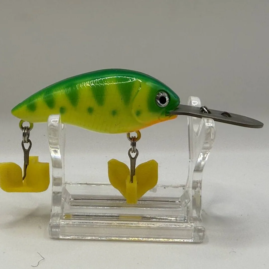 Wobler crankbait Daiwa, zielono-żółty — zdjęcie 2