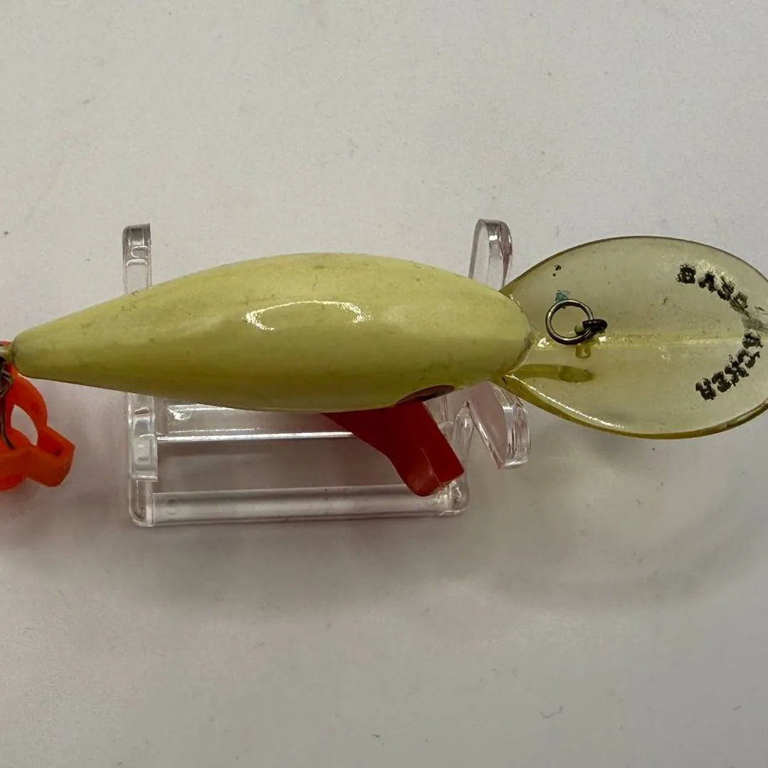 Wobler Basscracker, żółty kolor, 60mm — zdjęcie 3