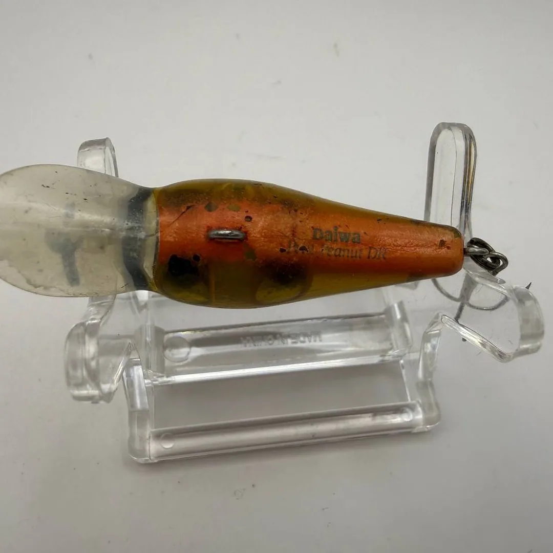 Crankbait Daiwa Peanut DR w odcieniach brązu i zieleni — zdjęcie 3