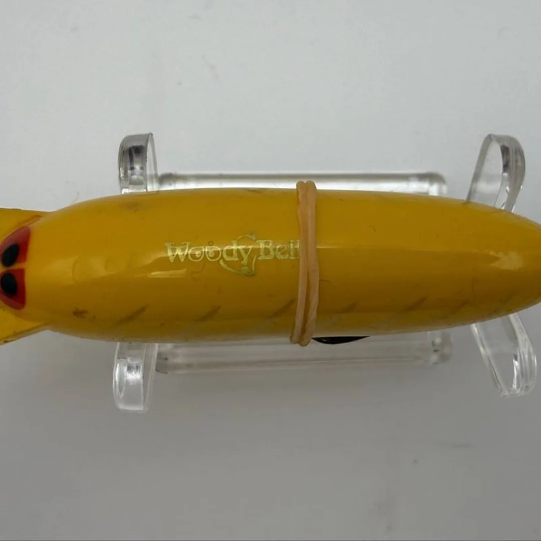 Żółty wobler Woody Bell Shallow Rabbit 65mm — zdjęcie 3