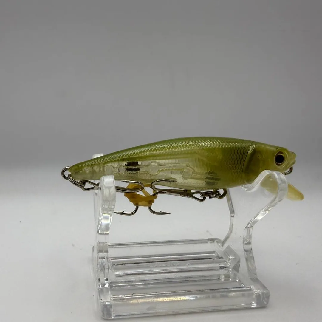 Wobler minnow zielony grzbiet, przezroczyste boki — zdjęcie 2