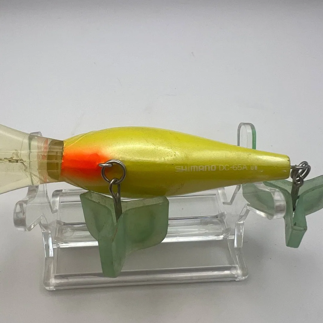 Wobler Shimano DC-65A UB, zielono-żółty — zdjęcie 3