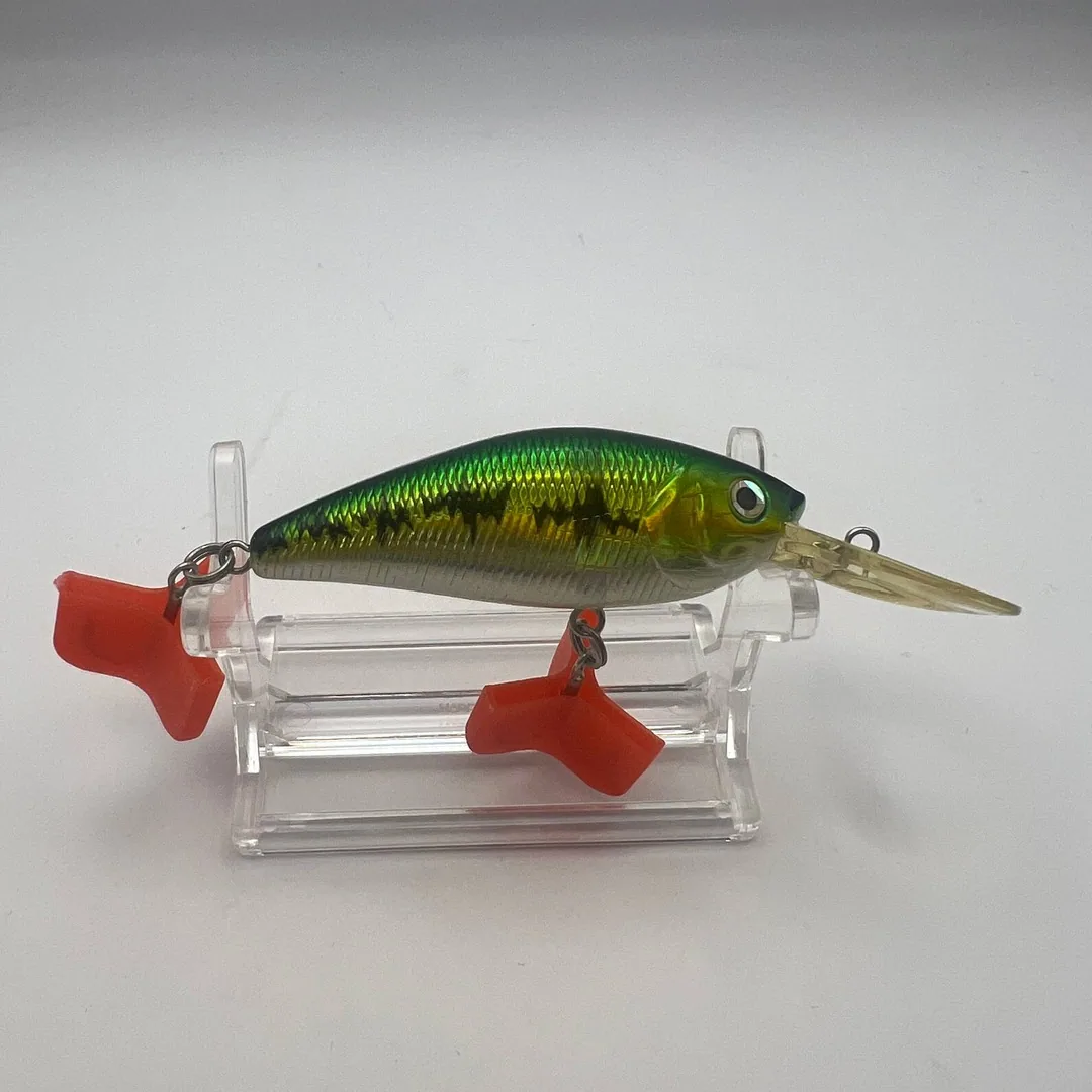 Wobler crankbait zielono-czarny Lucky Craft z czerwoną płetwą — zdjęcie 2