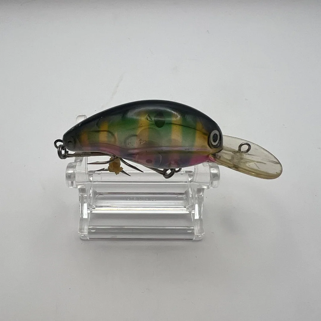 Wobler crankbait czarny grzbiet zielono-żółty — zdjęcie 2