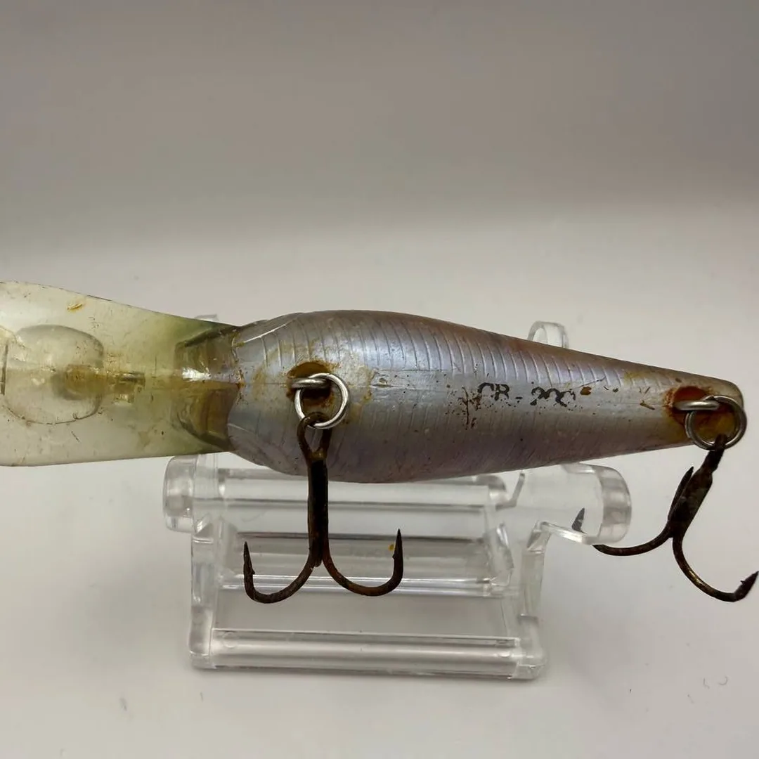 Wobler typu crankbait w kolorze niebiesko-brązowym Lucky Craft — zdjęcie 3