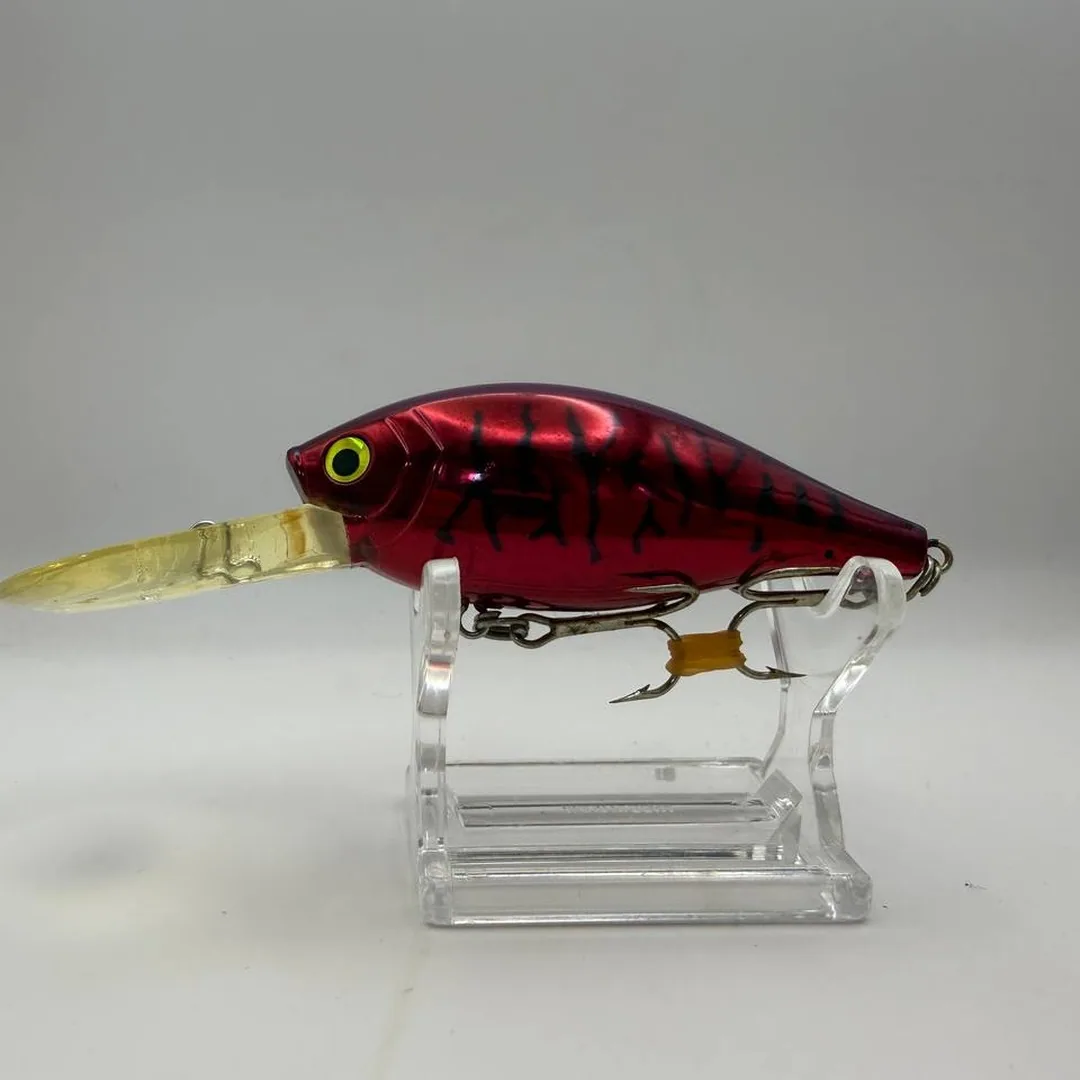 Wobler Shimano DS-65A, czerwony z czarnymi wzorami — zdjęcie 1
