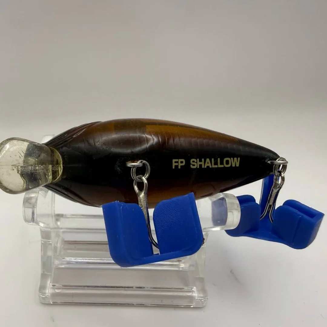 Wobler typu crankbait, brązowo-czarny; Tiemco — zdjęcie 3