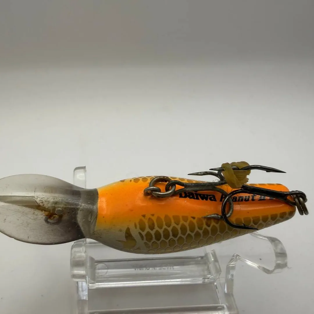 Wobler Daiwa crankbait, zielono-żółty — zdjęcie 3
