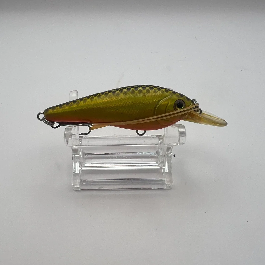 Wobler minnow, zielony grzbiet, złote boki — zdjęcie 2