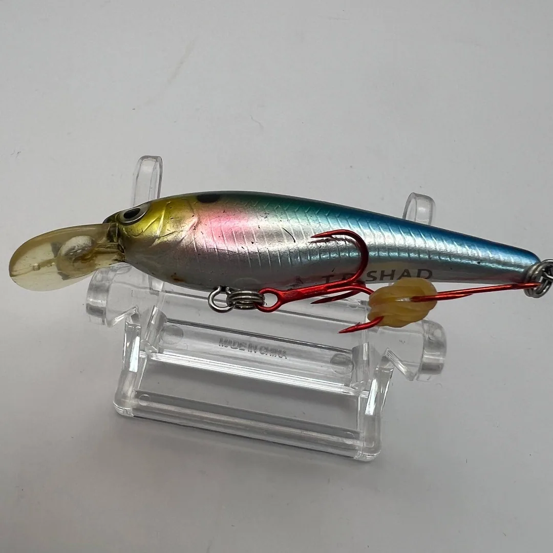 Daiwa TD Shad, kolor tęczowy — zdjęcie 3