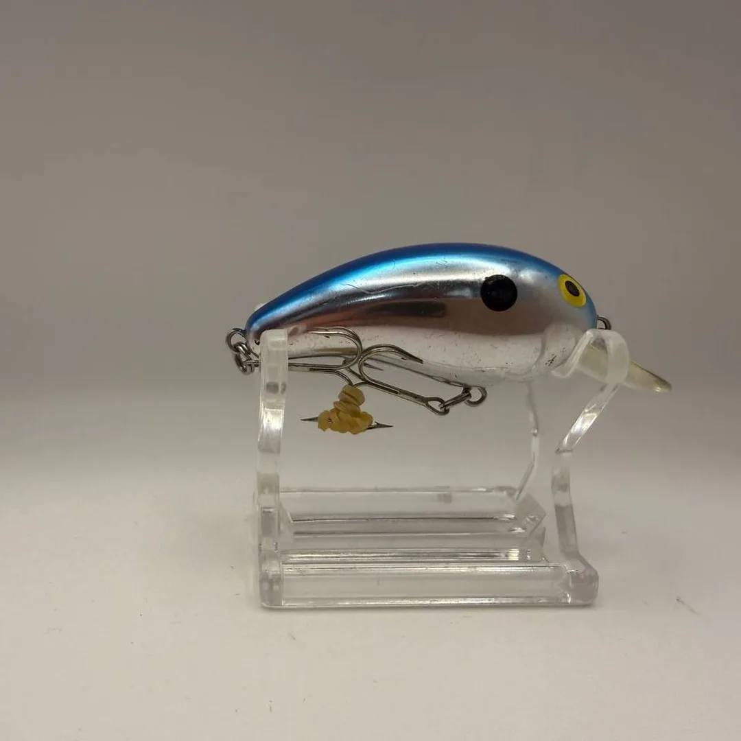 Wobler Daiwa Metallic Peanut II, metaliczny niebieski — zdjęcie 2
