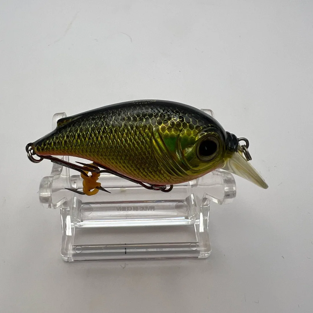 Crankbait Pinnacle, czarny grzbiet, złote boki — zdjęcie 2