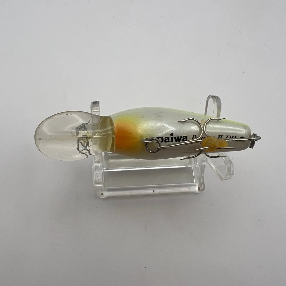Wobler Daiwa Peanut II Dr, jaskrawozielony crankbait — zdjęcie 3