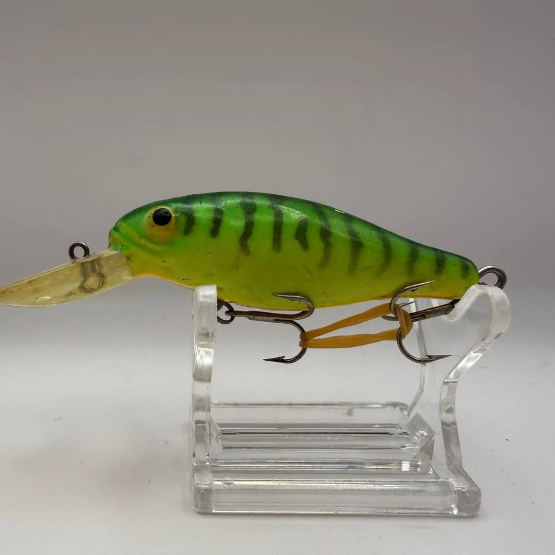 Wobler crank zielony z czarnymi paskami 65mm — zdjęcie 1