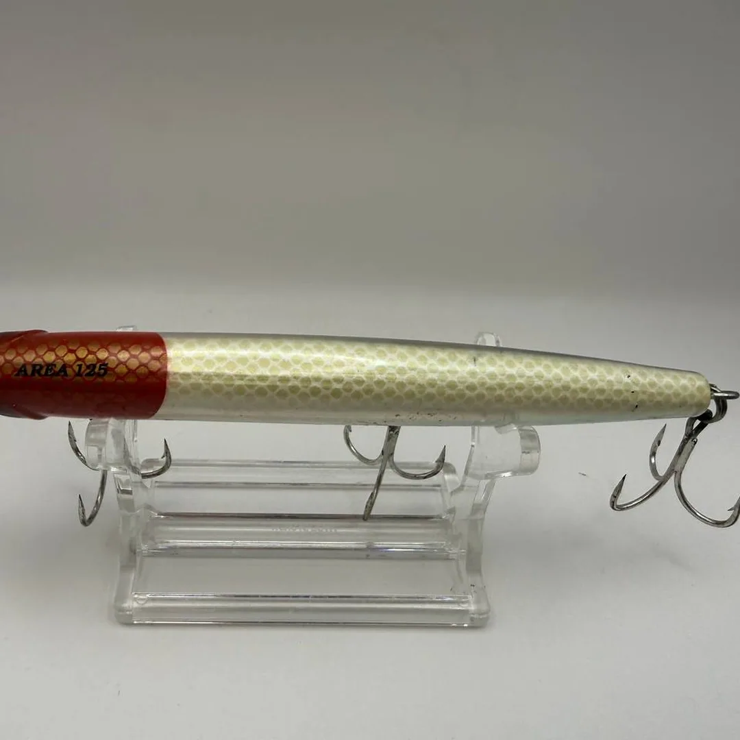 Wobler pencil perłowy z czerwoną głową — zdjęcie 3
