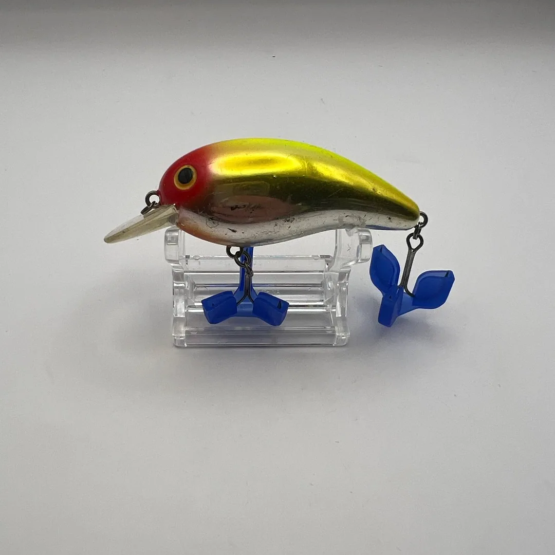 Daiwa wobler typu crankbait w złoto-czerwonym kolorze — zdjęcie 1
