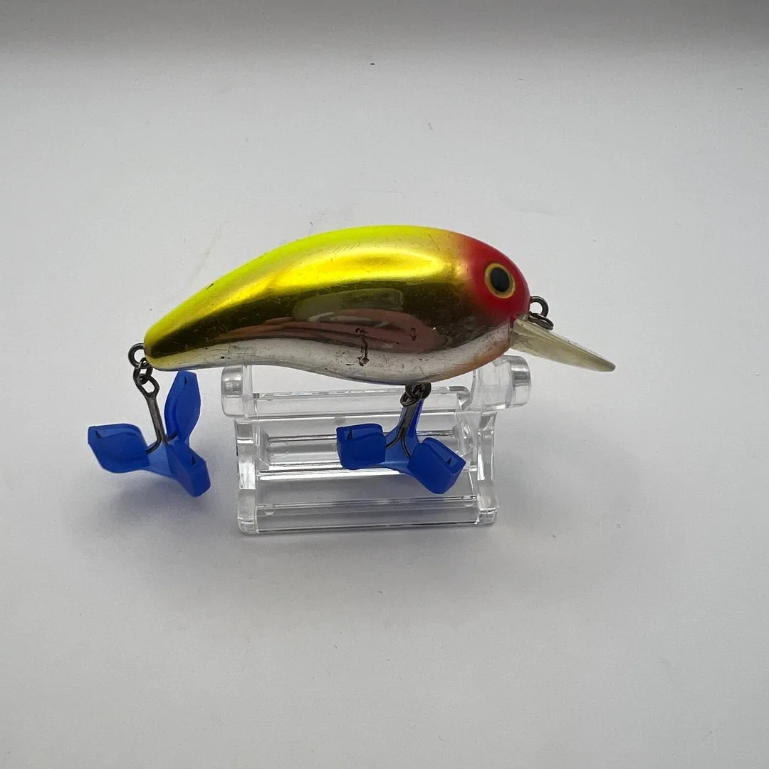 Daiwa wobler typu crankbait w złoto-czerwonym kolorze — zdjęcie 2