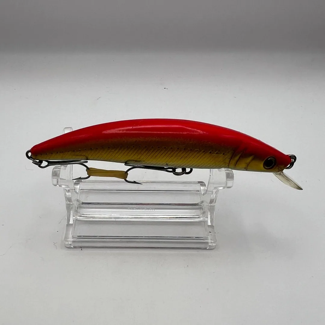 Wobler minnow, czerwony grzbiet, złote boki — zdjęcie 2