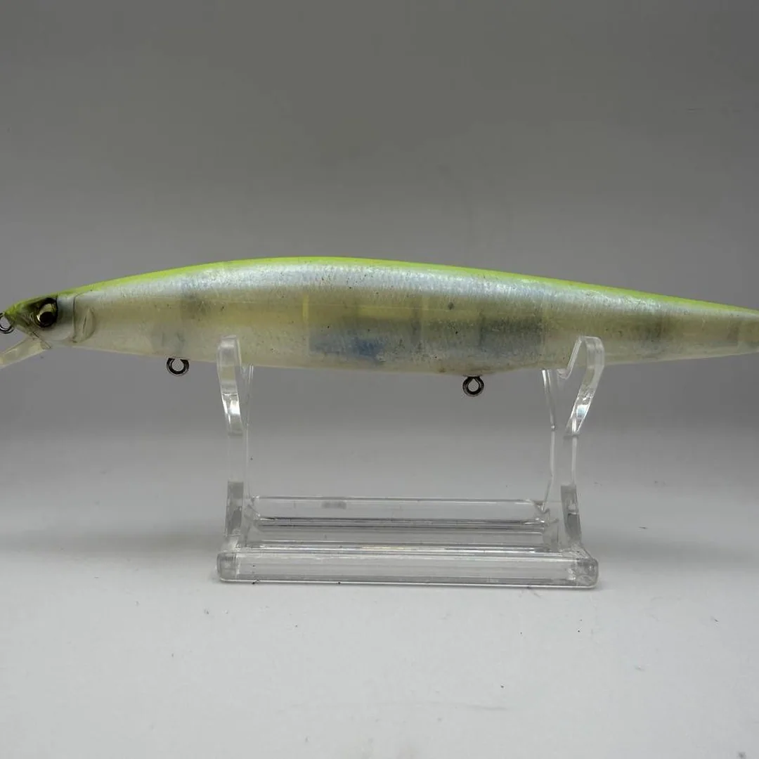 Wobler minnow 140mm w kolorze zielonkawo-srebrnym — zdjęcie 1