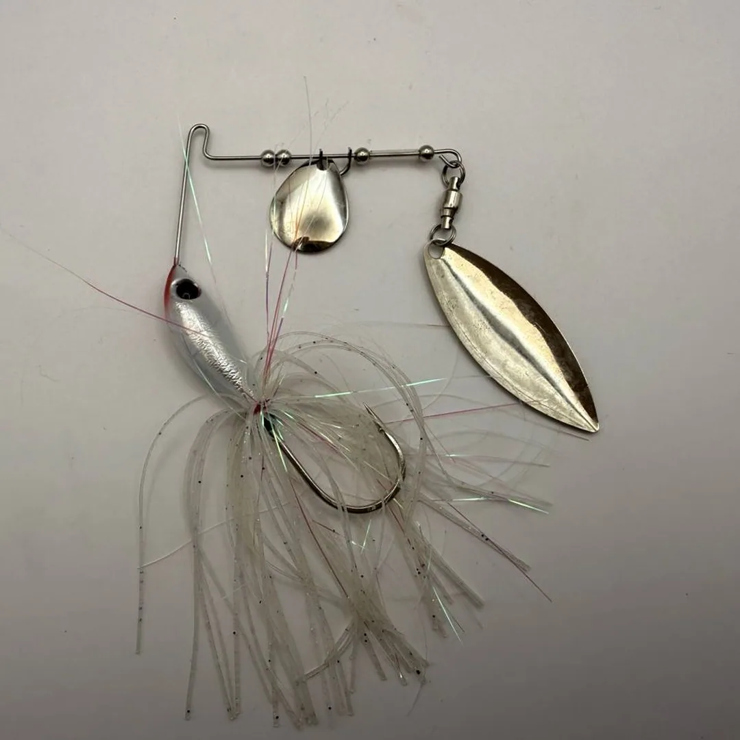 Spinnerbait srebrny z dwiema łopatkami — zdjęcie 1