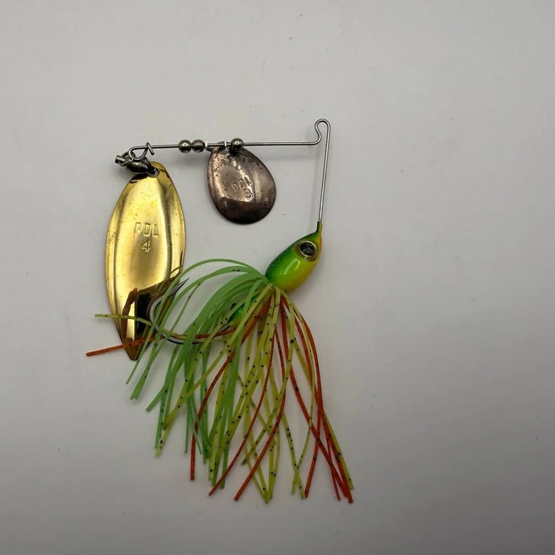Spinnerbait zielono-żółty z główką jigową — zdjęcie 1