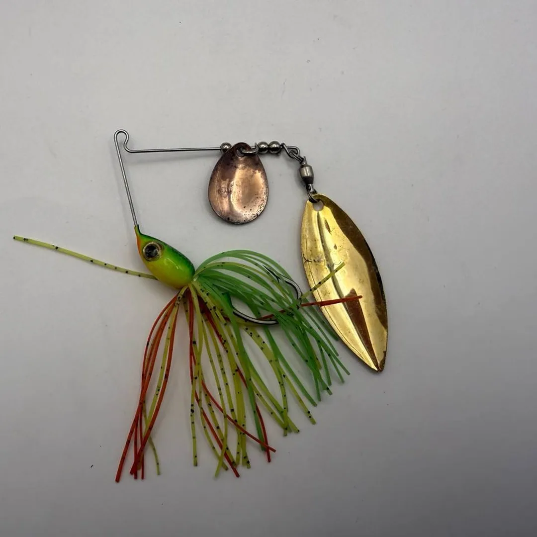 Spinnerbait zielono-żółty z główką jigową — zdjęcie 2
