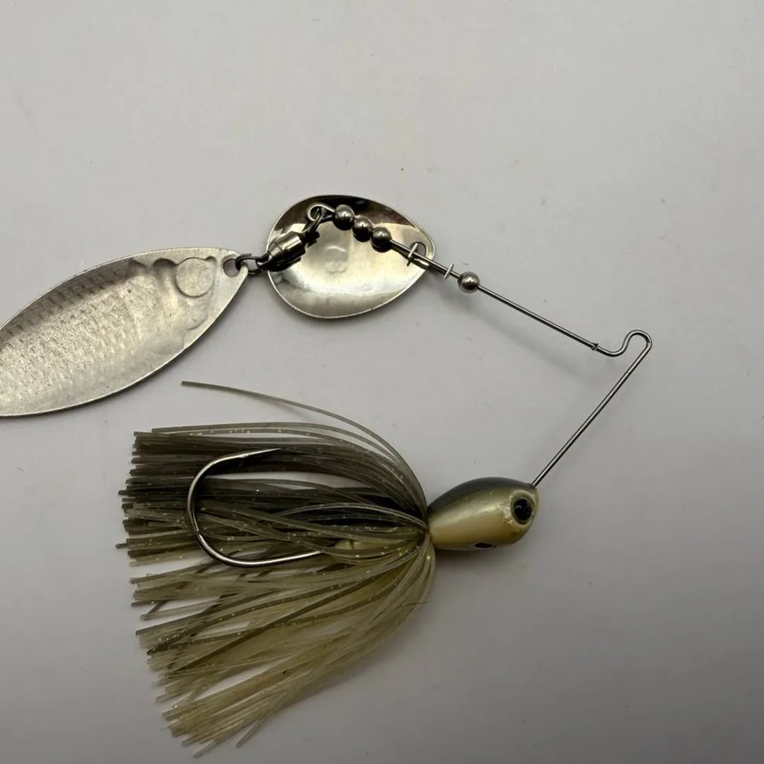 Spinnerbait Keitech Tee-Bone, srebrny kolor — zdjęcie 2