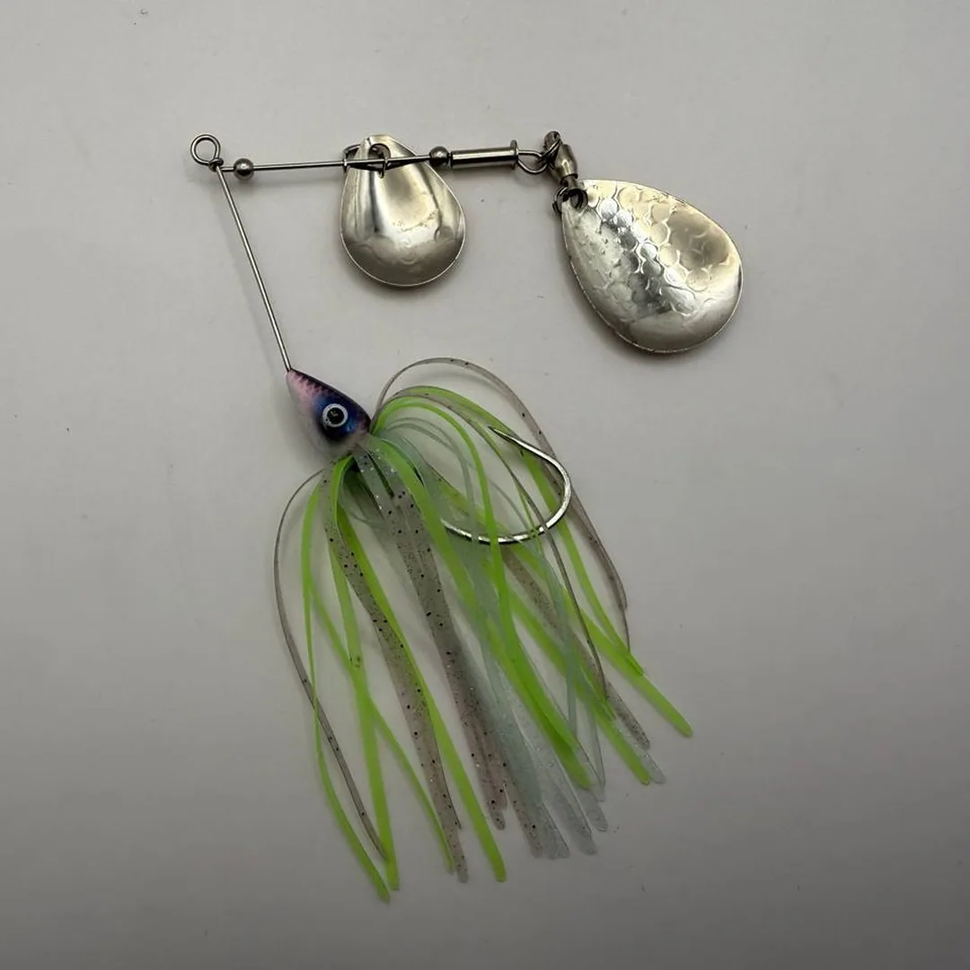 Spinnerbait srebrny z zielonym akcentem Ten Feet Under — zdjęcie 2