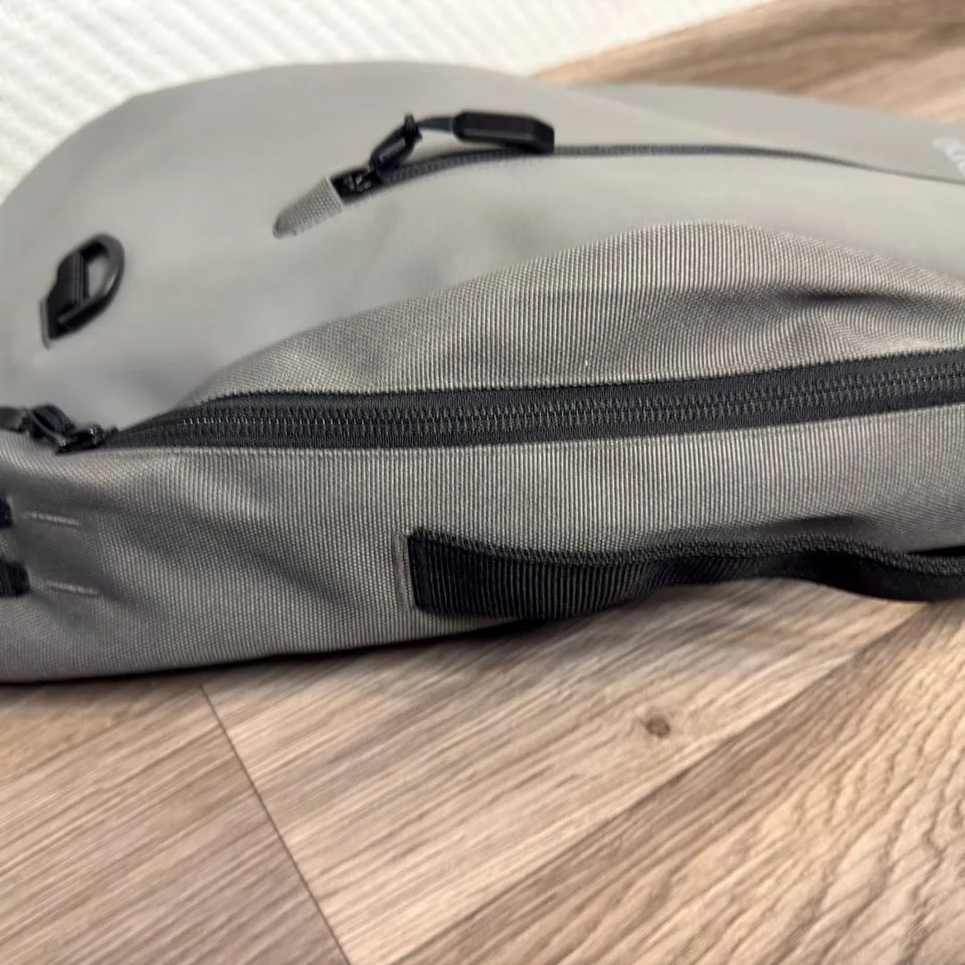 Shimano Base Sling BS-203V, szara torba — zdjęcie 5
