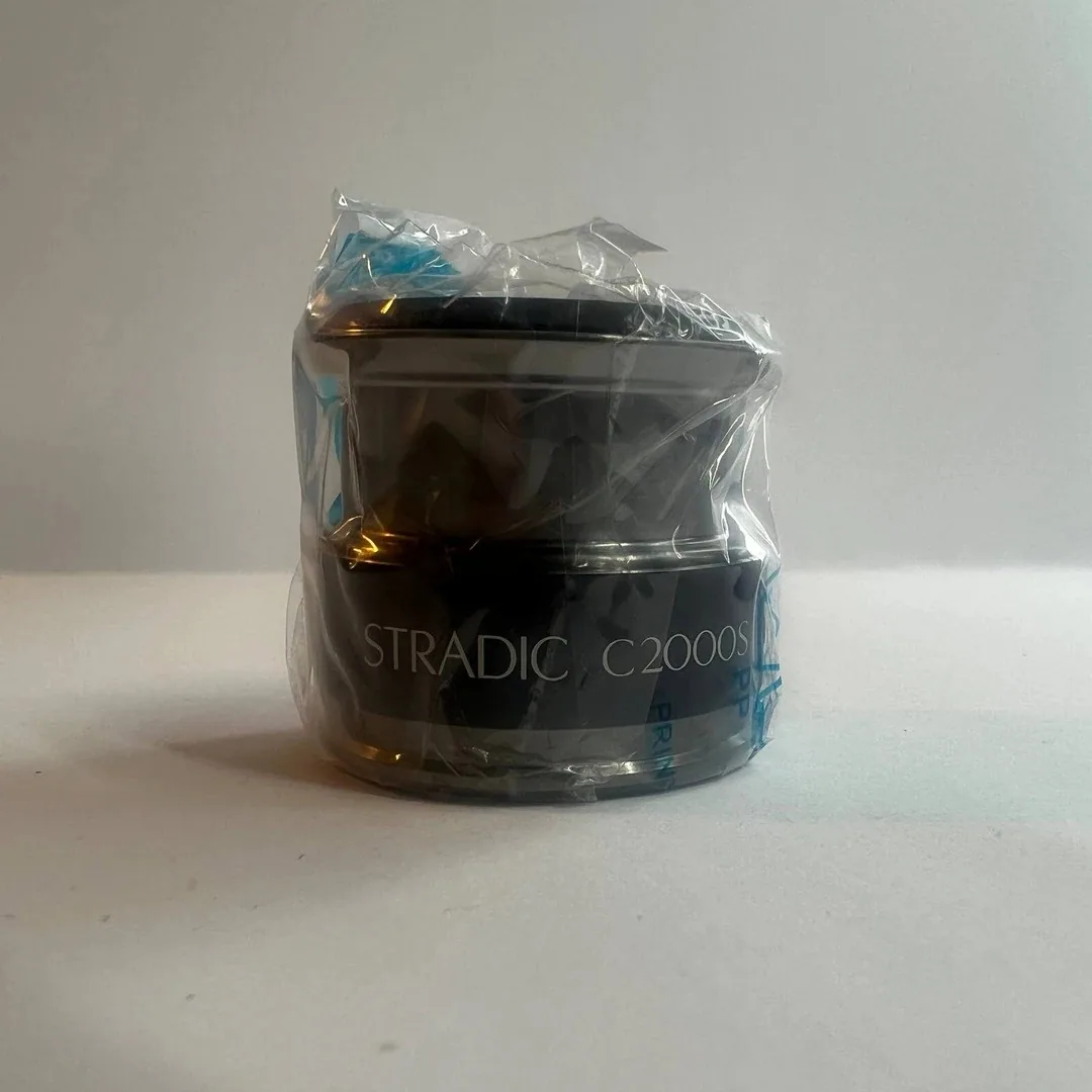 Shimano Stradic C2000S szpula z Japonii — zdjęcie 1
