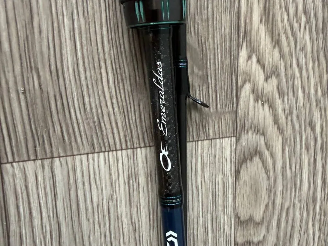 TOP Daiwa Emeraldas Air AGS 78M R wędka z Japonii używana — zdjęcie 1
