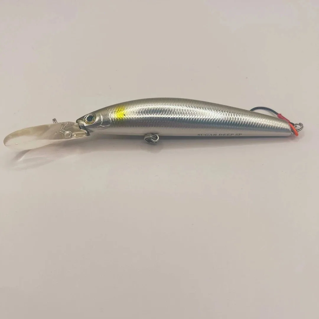 Bassday Sugar Deep SP 110mm wobler srebrny z Japonii — zdjęcie 3
