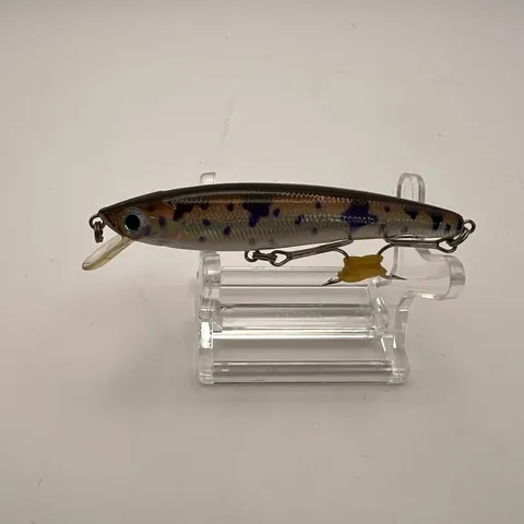 Wobler minnow Hunting Minnow, srebrny z niebieskimi plamkami