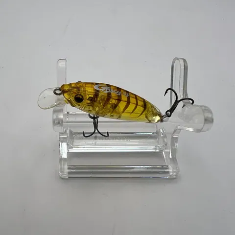 Wobler crankbait żółty z brązowymi paskami