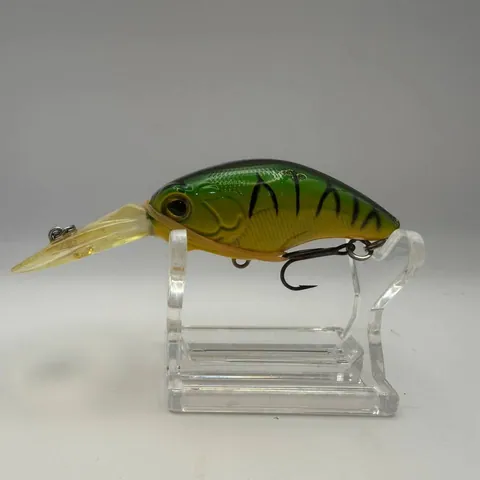 Wobler crankbait, zielony grzbiet, żółte boki