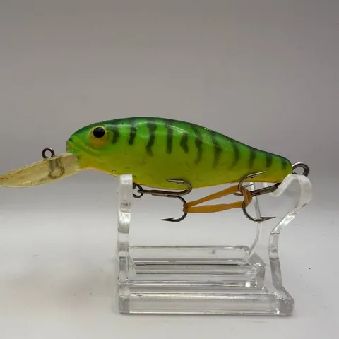 Wobler crank zielony z czarnymi paskami 65mm
