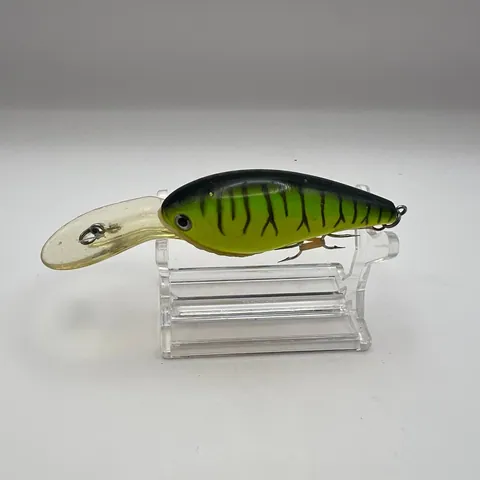 Wobler crankbait, zielono-czarne pręgi; Daiwa