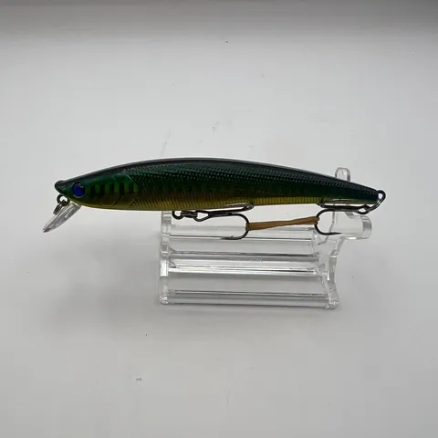 Wobler minnow, zielony grzbiet, złote boki