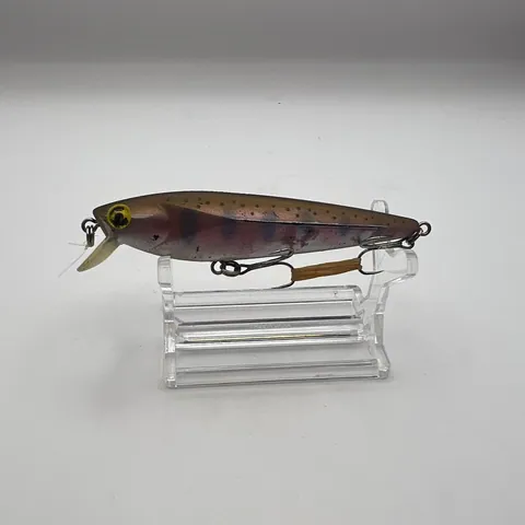 Wobler minnow, brązowy grzbiet, fioletowe boki