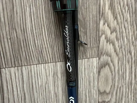 TOP Daiwa Emeraldas Air AGS 78M R wędka z Japonii używana